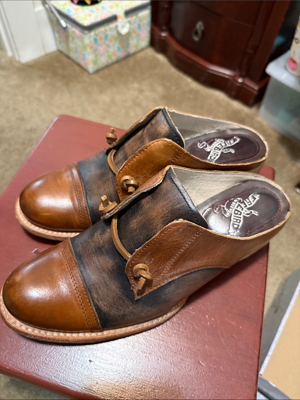 Freebird by Steven Two-Tone Brown Leather Knot-Accent Slip-On Loafers
